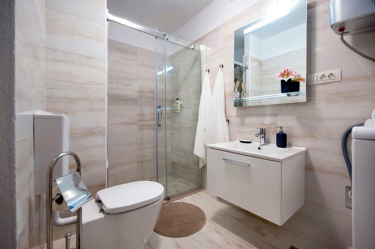 Apartment Anastasia Ровинь Экстерьер фото