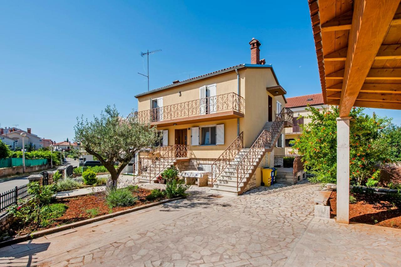 Apartment Anastasia Ровинь Экстерьер фото
