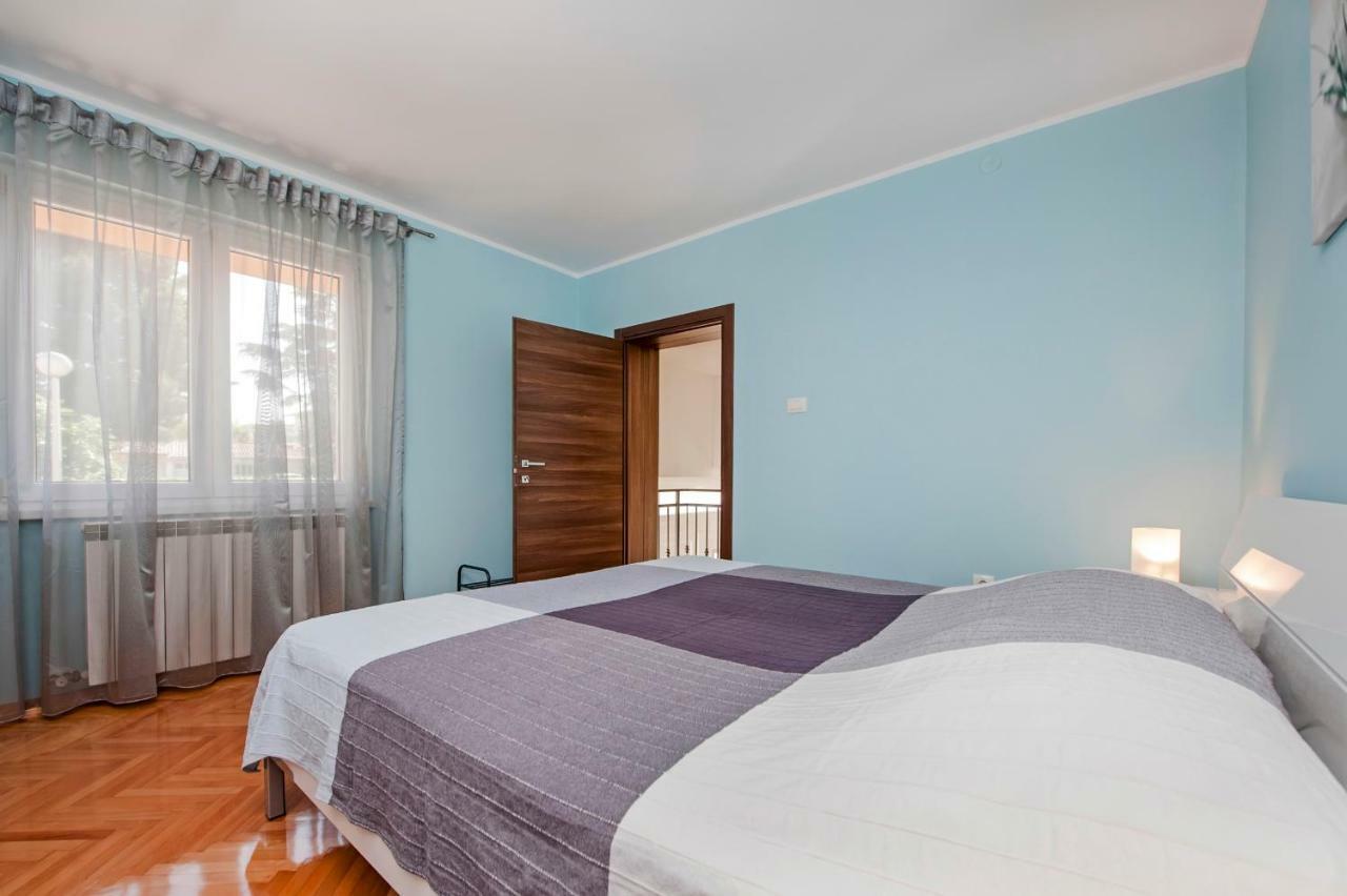 Apartment Anastasia Ровинь Экстерьер фото